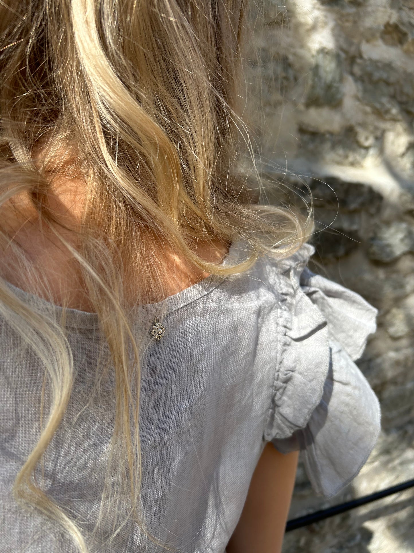 Cassandra -frill top, grey