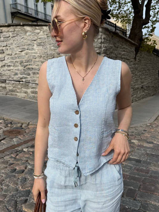 Elaine - vest, baby blue