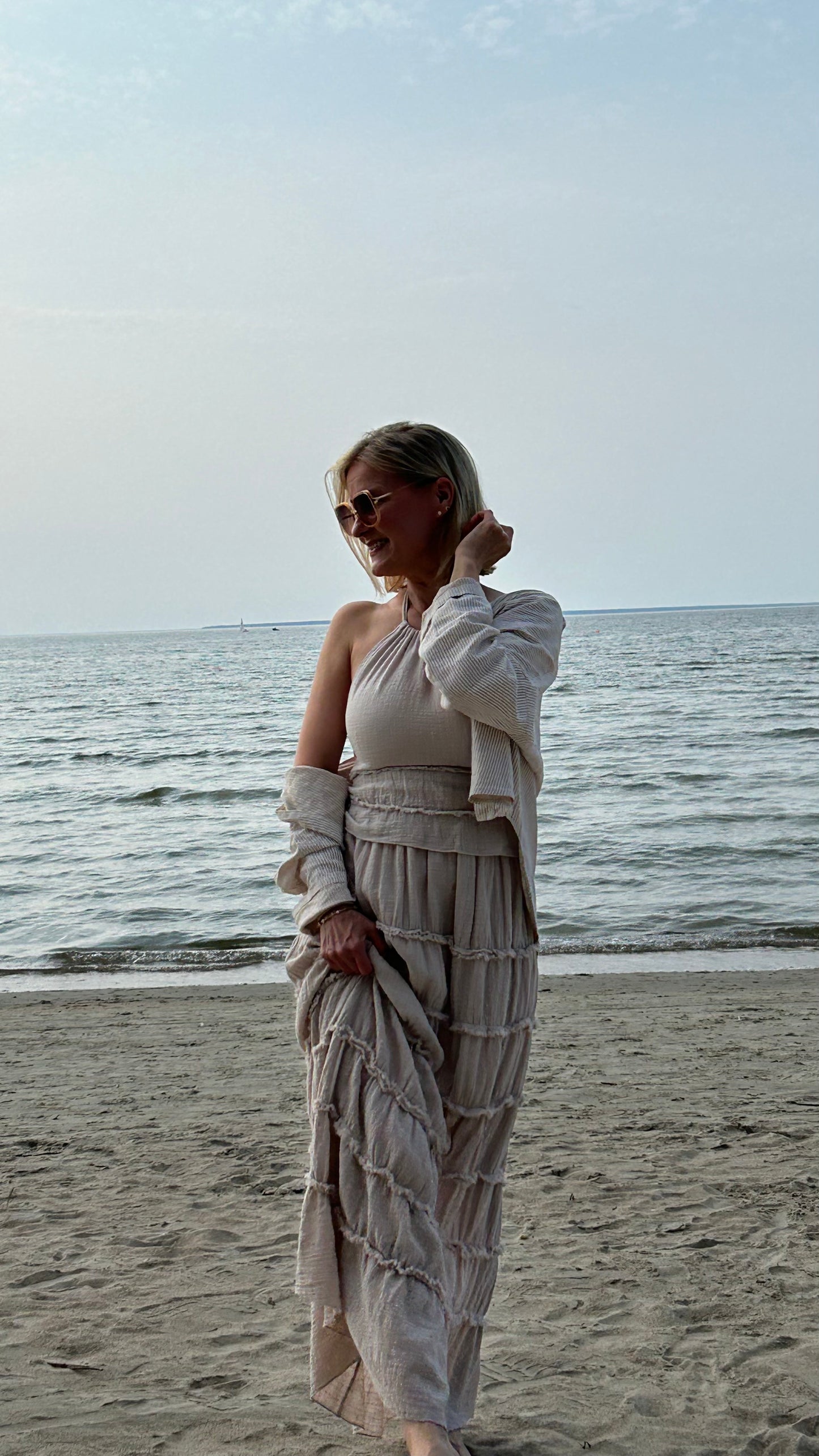 Thalia - two piece, beige