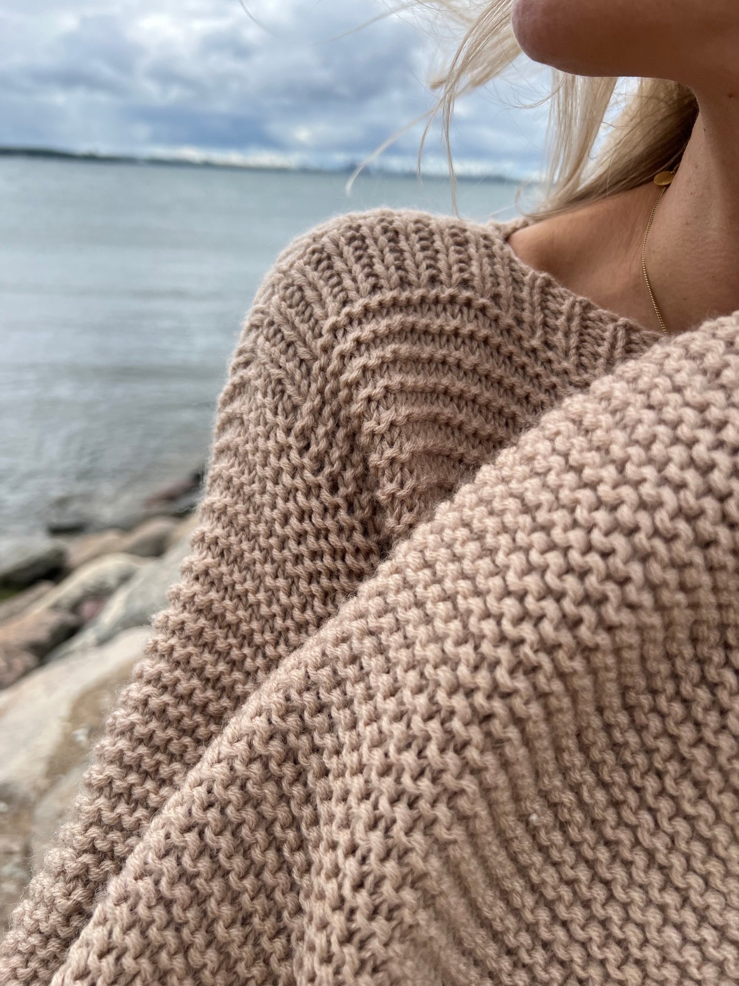 Evi -handmade knit, cappuccino