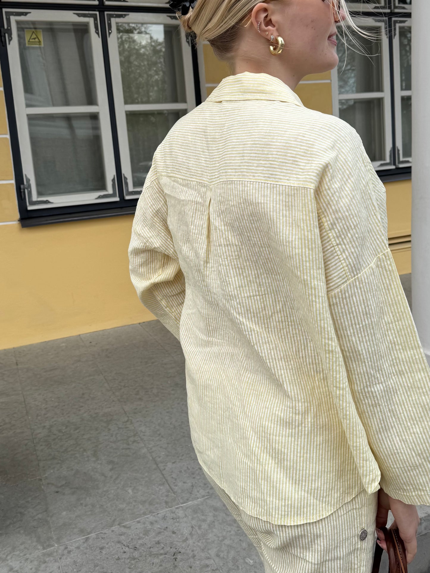 Elaine - blouse, butter yellow